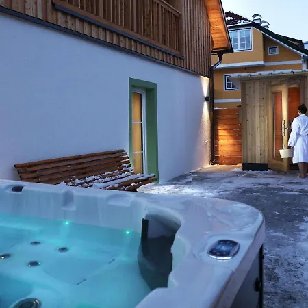 Сasa de vacaciones Graceful Top Floor In With Whirlpool