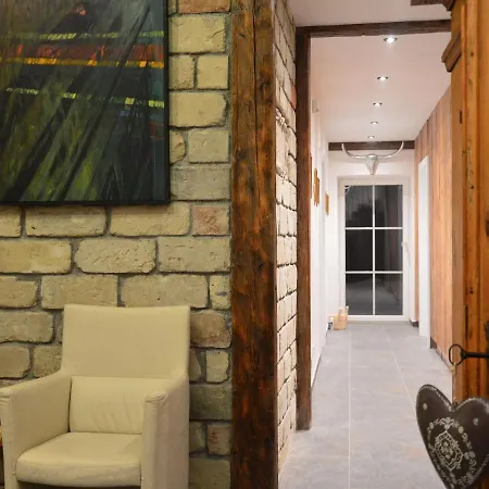 Сasa de vacaciones Graceful Top Floor In With Whirlpool Mariapfarr