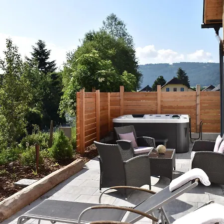Graceful Top Floor In With Whirlpool Сasa de vacaciones *