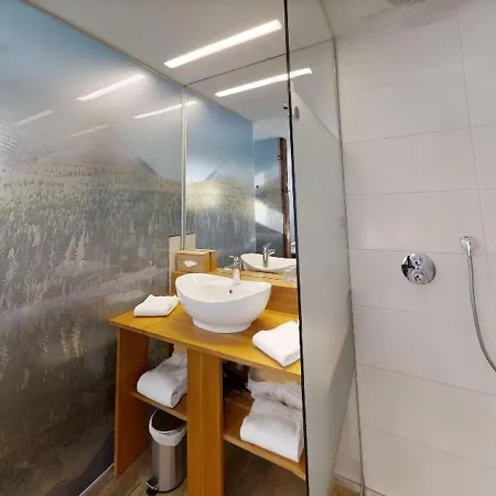 Сasa de vacaciones Graceful Top Floor In With Whirlpool
